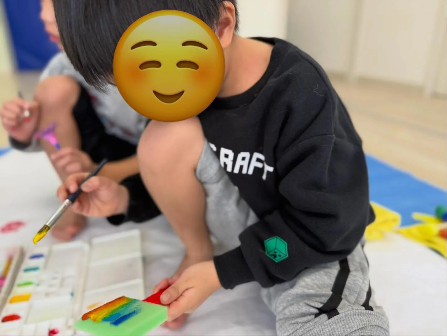🖌️🎨 児童発達支援 — 絵の具あそびの日