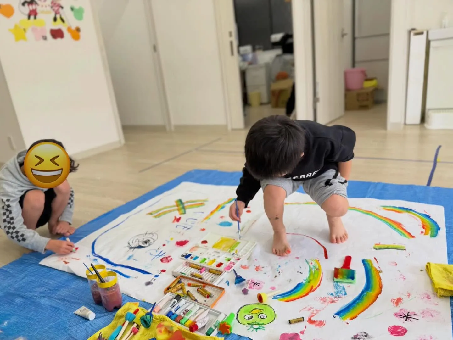 🖌️🎨 児童発達支援 — 絵の具あそびの日