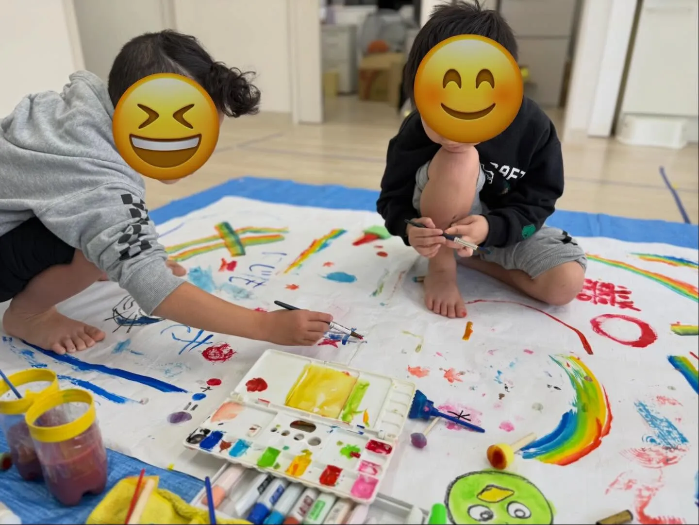 🖌️🎨 児童発達支援 — 絵の具あそびの日