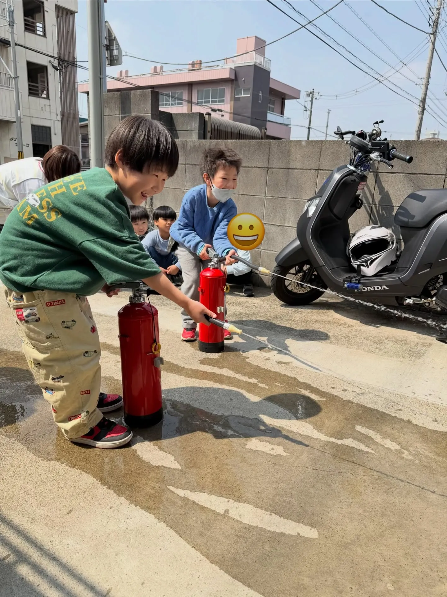 午前中は縄跳びマシンを使って運動しました🤸♂️縄跳びを目で...