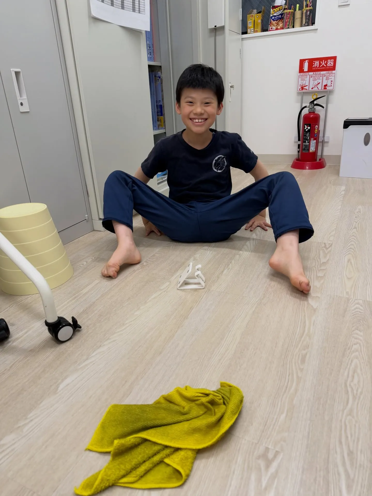 1、腕を指2本で歩くだけでこの笑顔😂✨くすぐったくて大爆。