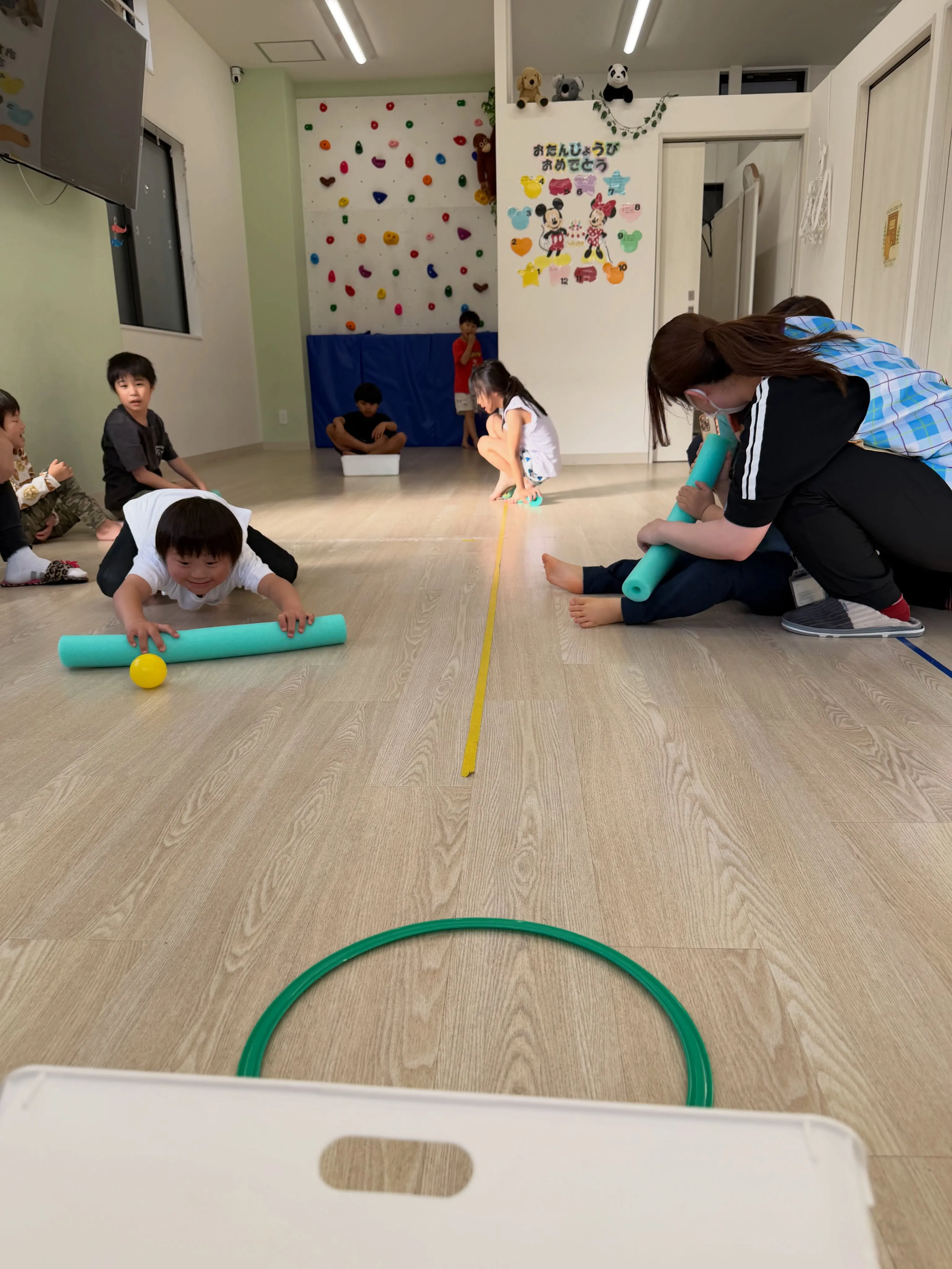 今日の活動は、vs嵐でやっている「バウンドホッケー」を行いま...